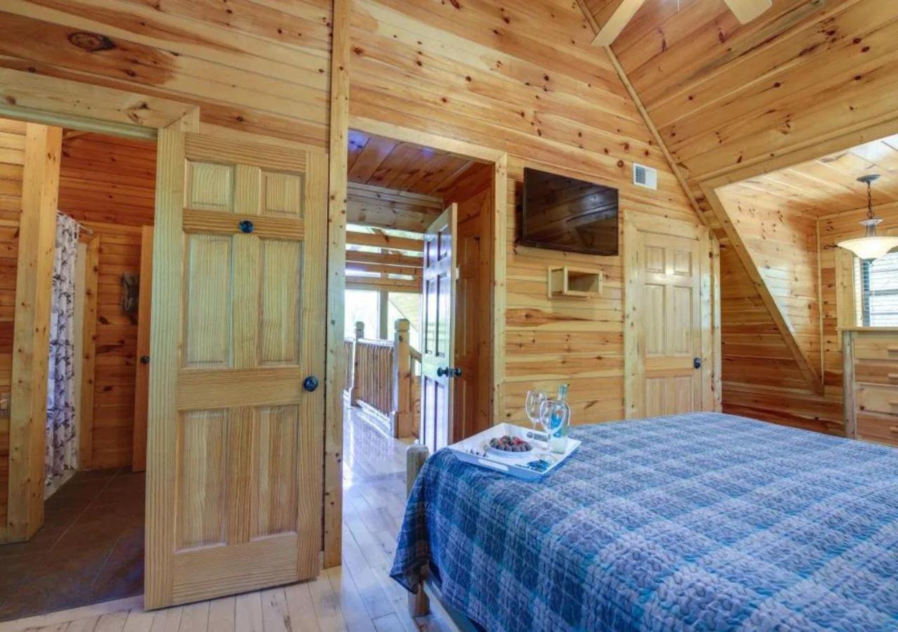 Fabulous Pet-Friendly, Family Cabin With Outdoor Kitchen, Hot Tub, Sauna, Fireplace, Theater Room, Arcade, Pool Table, And Fire Pit Within Minuties Of Dollywood Севьервилл Экстерьер фото