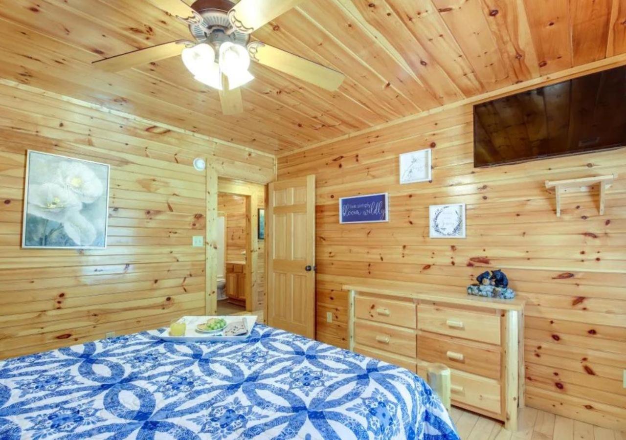 Fabulous Pet-Friendly, Family Cabin With Outdoor Kitchen, Hot Tub, Sauna, Fireplace, Theater Room, Arcade, Pool Table, And Fire Pit Within Minuties Of Dollywood Севьервилл Экстерьер фото
